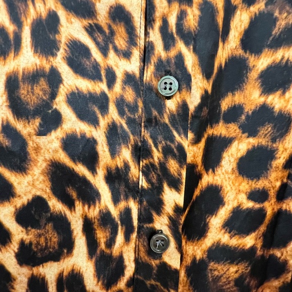 NWOT Chloe Kristyn Erin Leopard Button Down Top with Tie Belt - Picture 9 of 10
